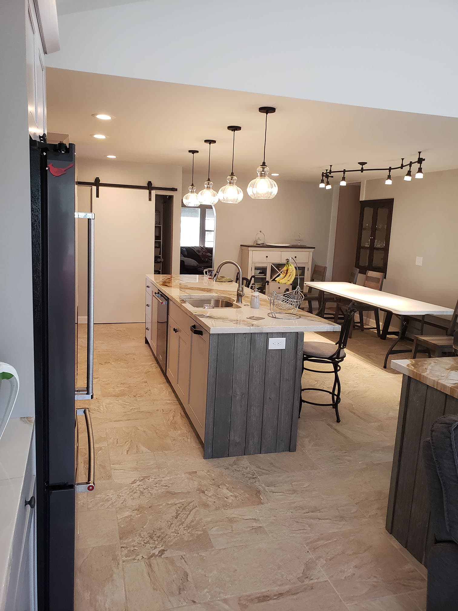 Quartzite Luxury Kitchen Custom kitchen remodel featuring white luxury kitchen remodel by Professional Wood Interiors - St. Louis, MO